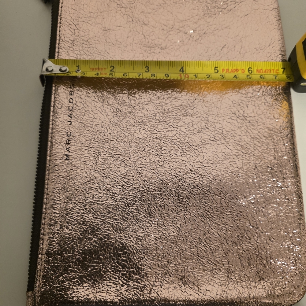Marc Jacobs Metallic Rose Gold Clutch - Picture 8 of 8